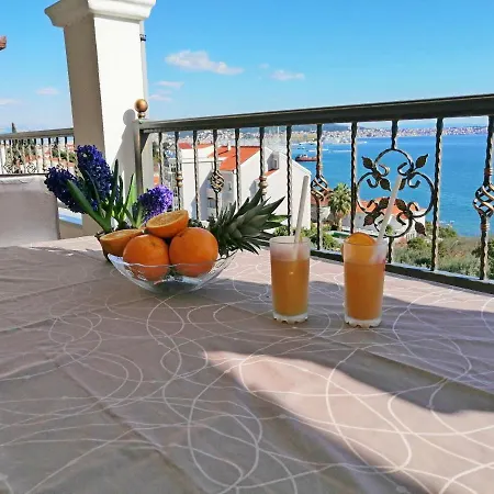 Libetrogir Apartment *